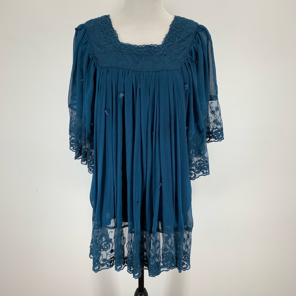 Badgley Mischka American Glamour Chiffon Top